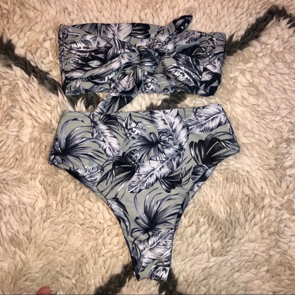 Super adorable Mikoh set!